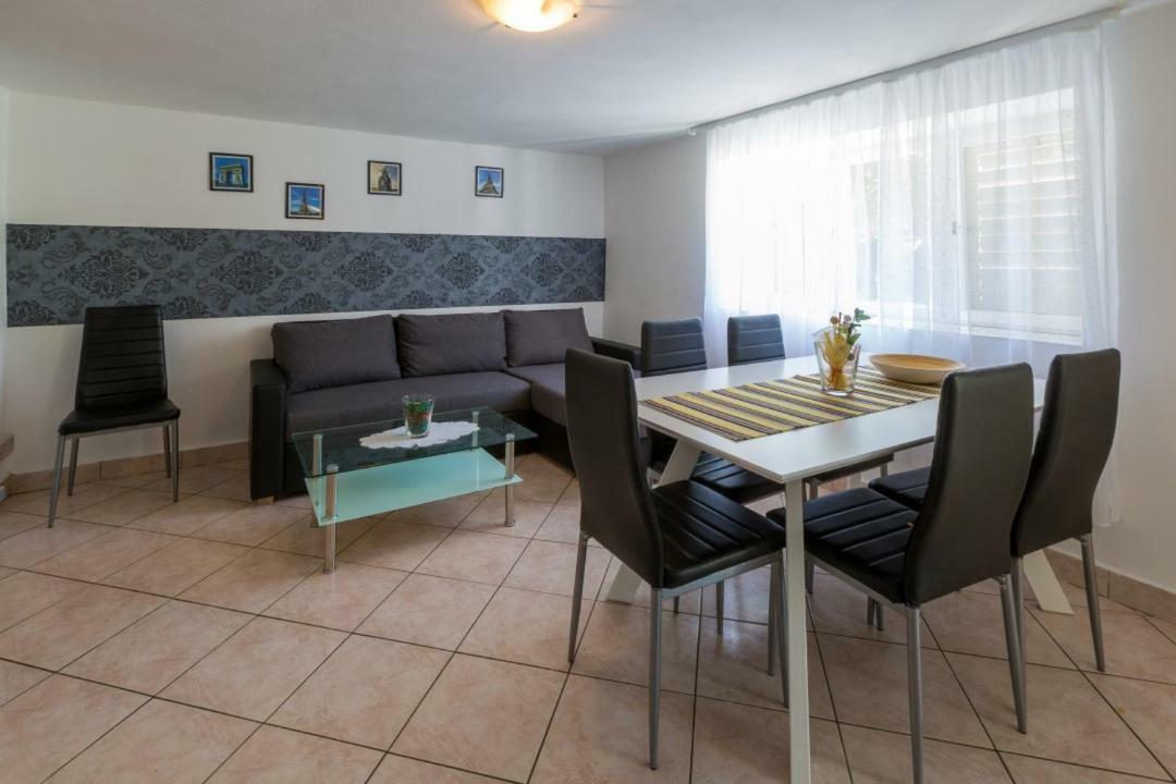 Apartment Dvorska Crikvenica Esterno foto
